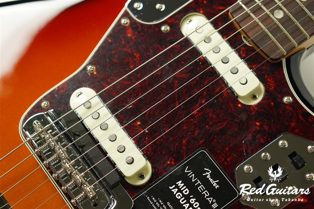  Vintera III Mid 60s Jaguar - 3-Color Sunburst